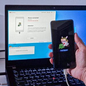 Top 3 professional mobile hackers